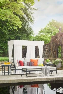 Winterthur Estate Daybed 14 Winterthur Estate Daybed -Outdoor Home Shop Product 444724875160 Image 5