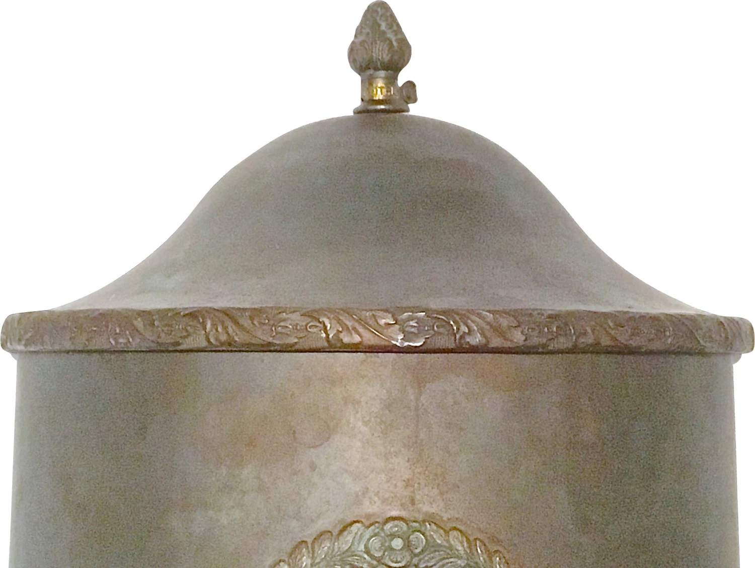 Antique Laurel Wreath Steel Lavabo 7 Antique Laurel Wreath Steel Lavabo - Image 5